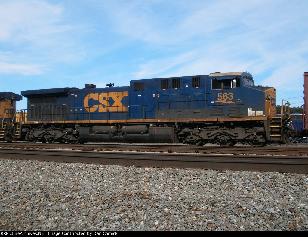 CSX #563